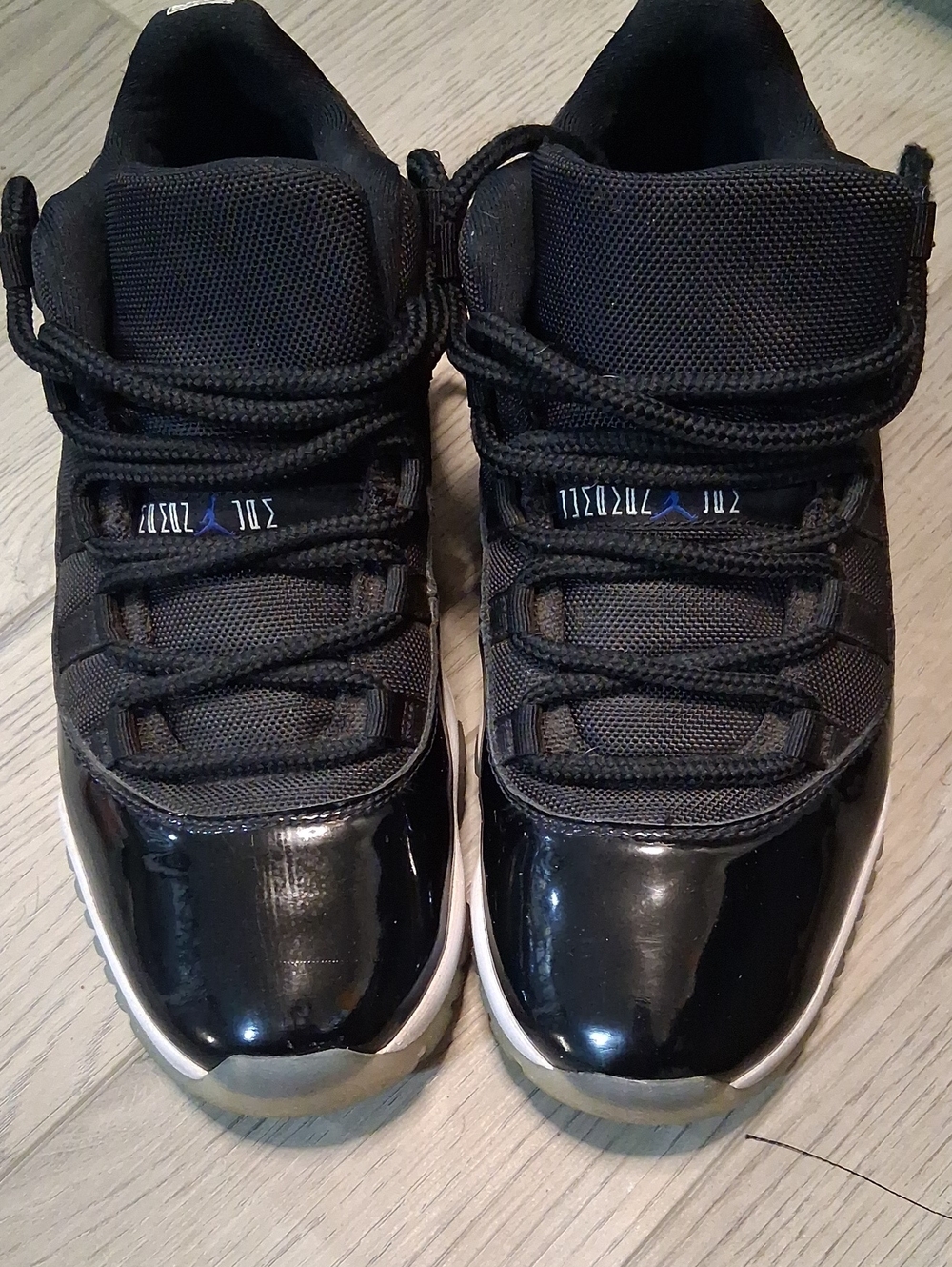 Jordan SpaceJam Mens Black Patent-Look Sneakers with White Trim